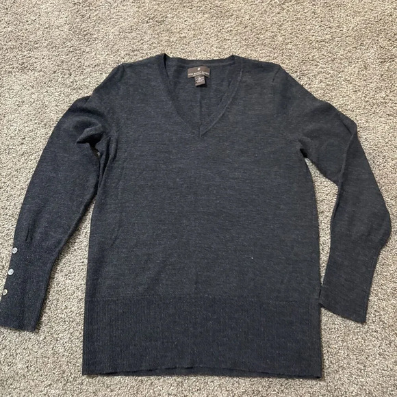 Fenn Wright Mason 100% Wool Sweater Womens Large‎ Pullover Buttons Gray Luxury - Picture 1 of 9